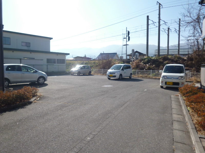 セジュールアップル　A 駐車場