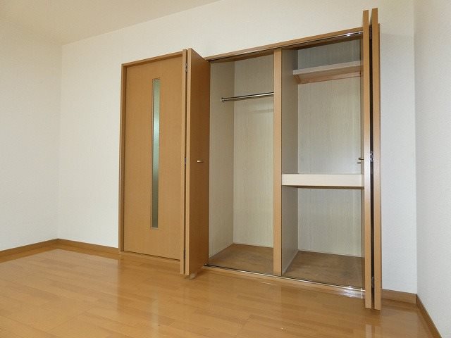 サンライズ 収納