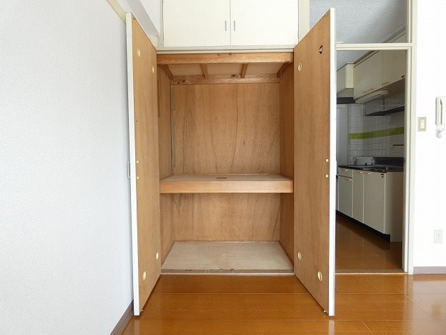 リバーサイドマンション 収納