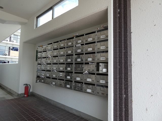 リバーサイドマンション ロビー