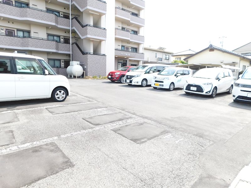 グレース塩の道 駐車場