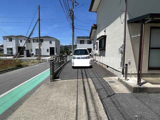 宮沢アパート 駐車場