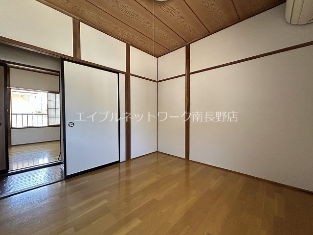 宮沢アパート ベッドルーム