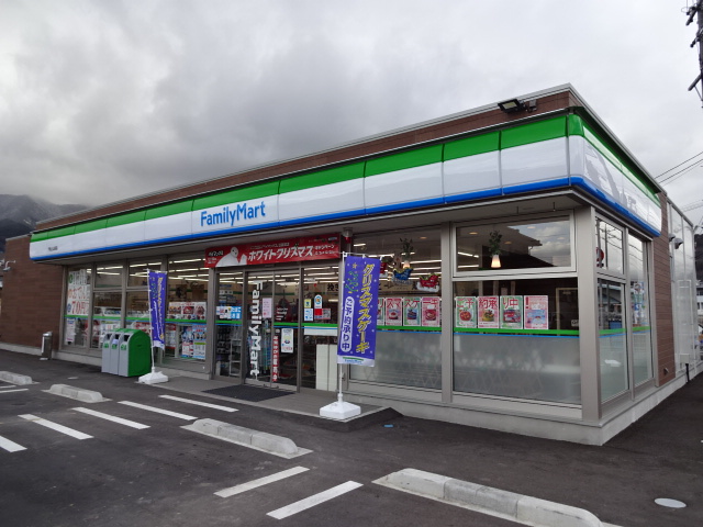 宮沢アパート コンビニ