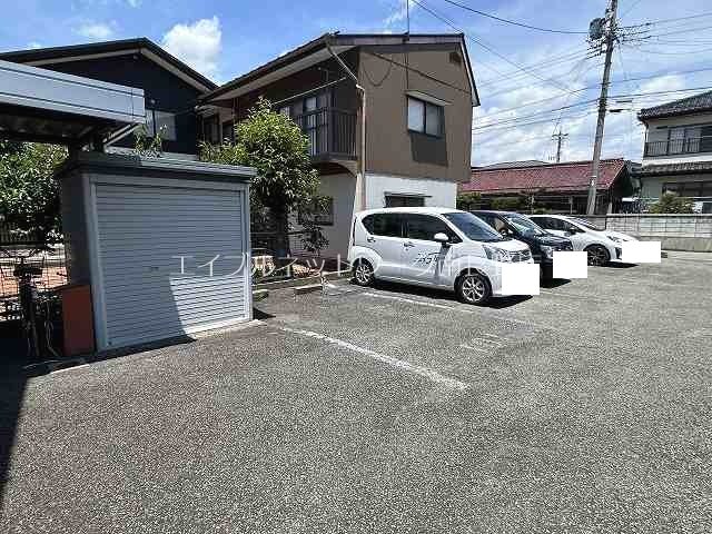 アップルハイム 駐車場