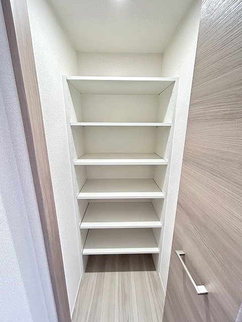 グランディールＴ　Ｅ棟 収納