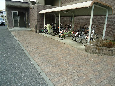 長野県安曇野市穂高柏原 エントランス