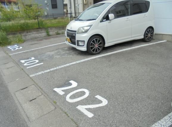 アルプスハイツ　パートⅡ 駐車場