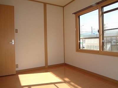 塩ノ崎ビル ベッドルーム
