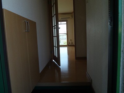 塩ノ崎ビル 玄関