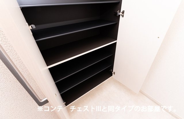 ゼフィールⅡ 玄関