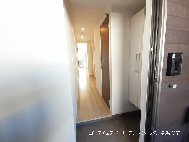 ヒコ　ジェルム 玄関