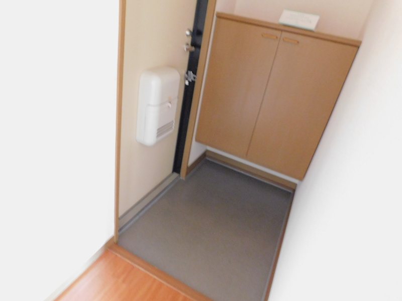 セジュールけやきB 玄関