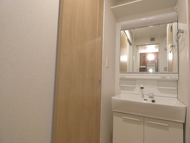 グランライトB 洗面所