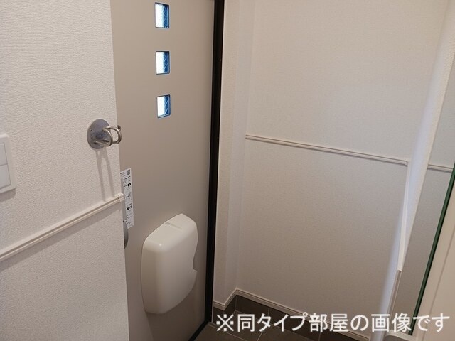 ミニョン　フロル　Ａ 玄関
