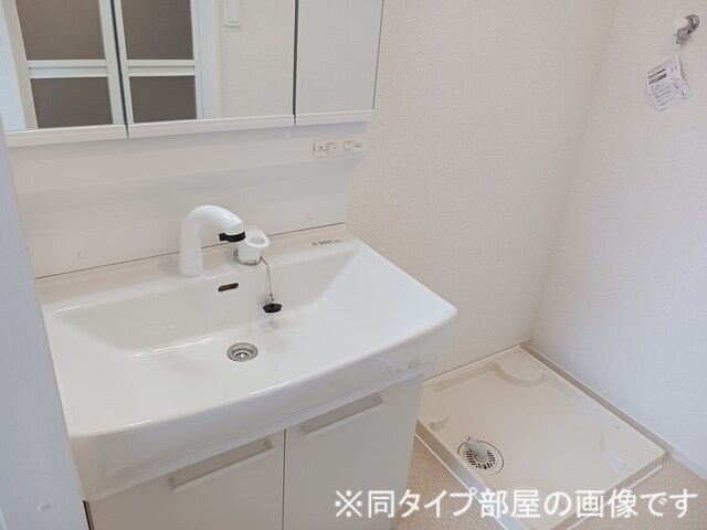 ミニョン　フロル　Ａ 洗面所