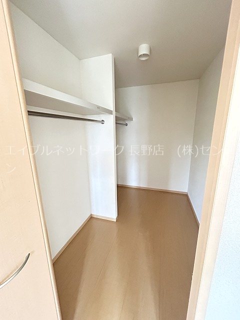 クランツウェストＡ 収納