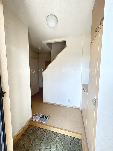 クランツウェストＡ 玄関