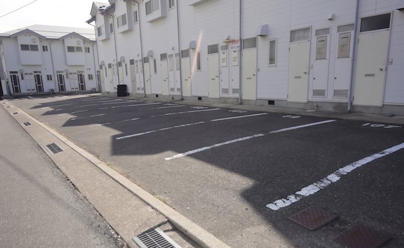 アンサンブル榑木Ａ 駐車場