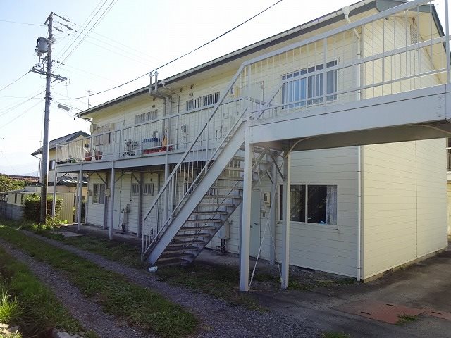 御園青山ハイツＤ エントランス