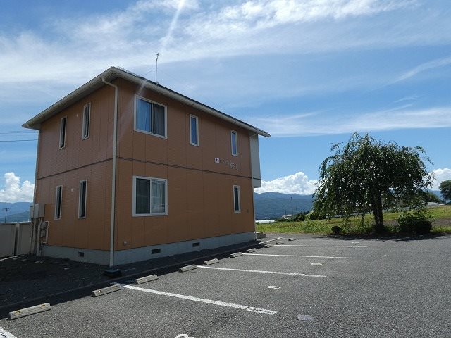 ディアス桜夏 駐車場