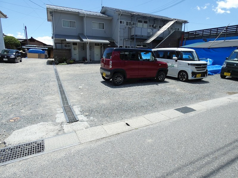 マンションヨコタ第3 駐車場