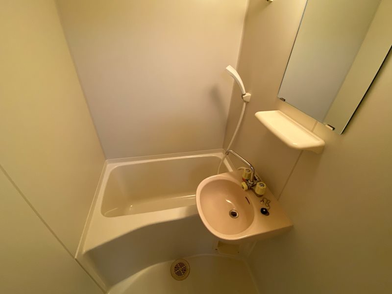 Surplus One MARUI 風呂画像