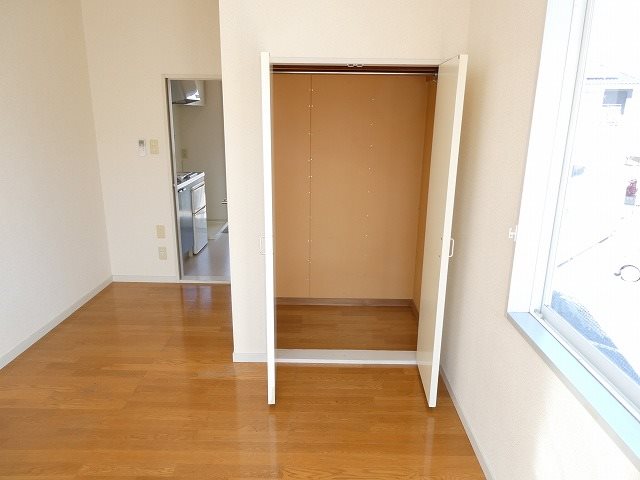 Ｆドエル 収納