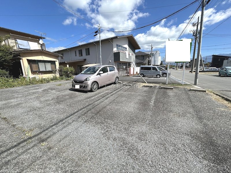 ウインドヒルズ 駐車場