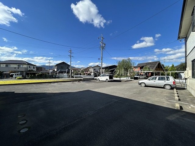 サンビレッジ東永Ａ棟 駐車場