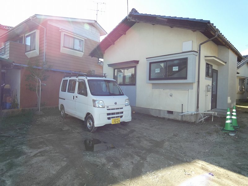 森下アパートB 駐車場