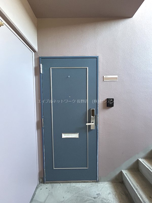ガーデンテラスピュアＡ棟 玄関