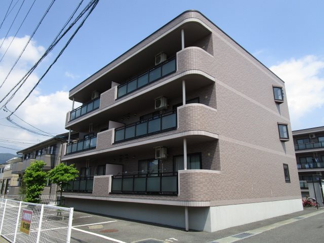 ガーデンテラスピュアＢ棟 駐車場
