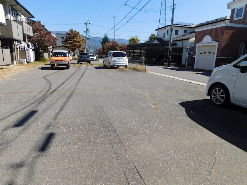 レザン桔梗B 駐車場