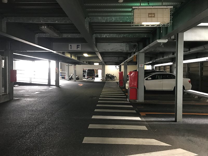 クリヴィーレ増田 駐車場