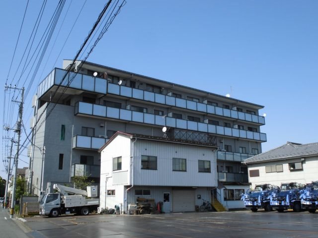 リバーサイド共栄 外観