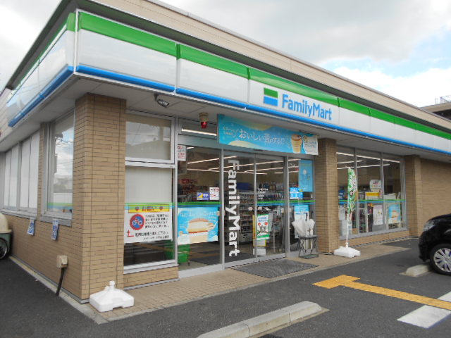 ブルーハイツT コンビニ