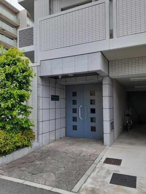 メゾン　ド　レイ エントランス