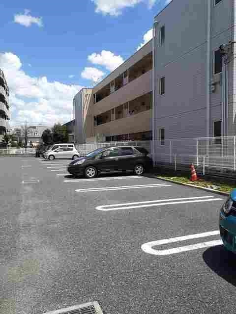 エターナル南与野 駐車場