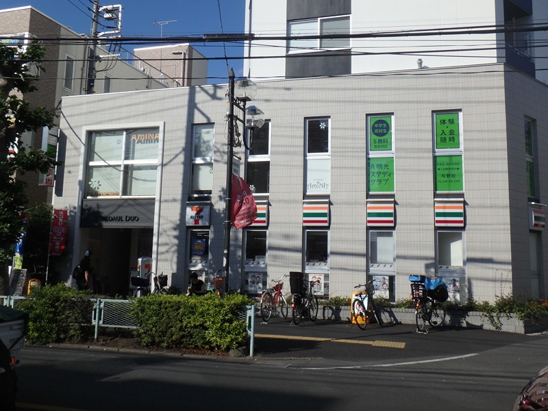 ライフステージ.与野駅東 コンビニ