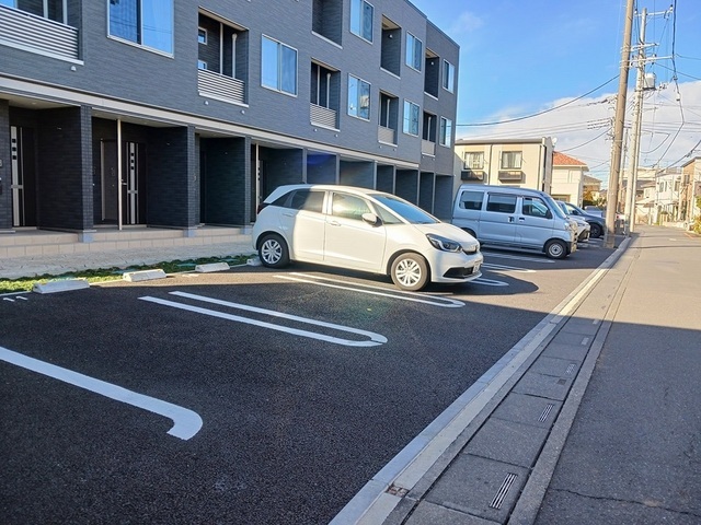 ラ・フレーズ 駐車場