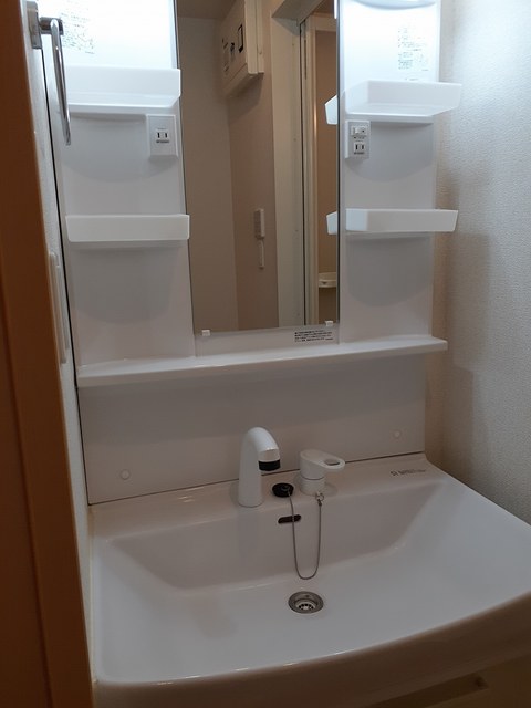 ヴィ　コンフォール　Ⅴ 洗面所