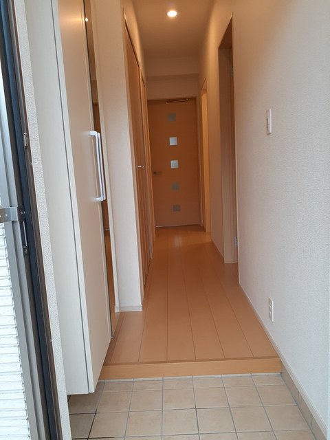 ヴィ　コンフォール　Ⅴ 玄関