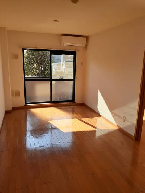 フレール与野本町　弐番館 リビング