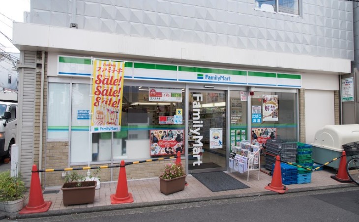 マンション美木 コンビニ
