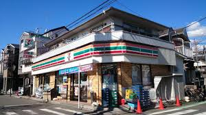 カーザ・ビアンカ コンビニ