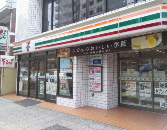 セルアージュ横浜フィエルテ コンビニ