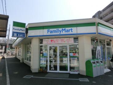ラフィーネ鶴ヶ峰 コンビニ