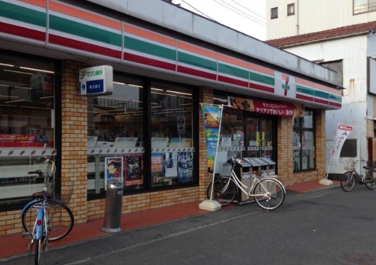 ユナイト石川町ペルファボーレ コンビニ
