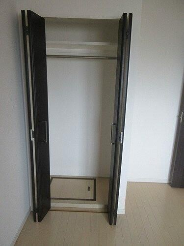 ライオンズマンションセントワーフ横濱 収納